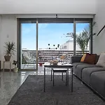 Infinito by Zamá Homes