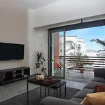 Infinito by Zamá Homes